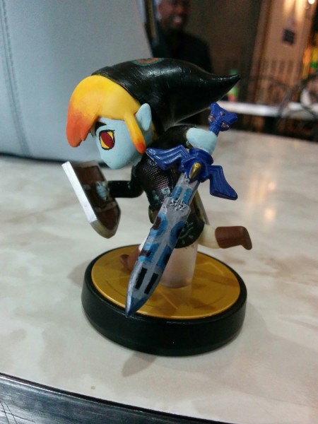 Twili Toon Link custom amiibo left